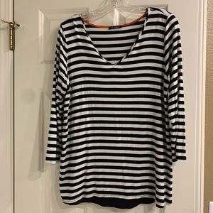 3/4 sleeve Striped Top with back detail